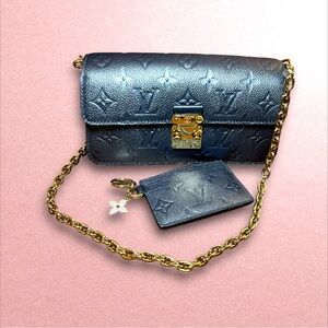 NWT Louis Vuitton Métis monogram wallet on chain crossbody & card holder blue